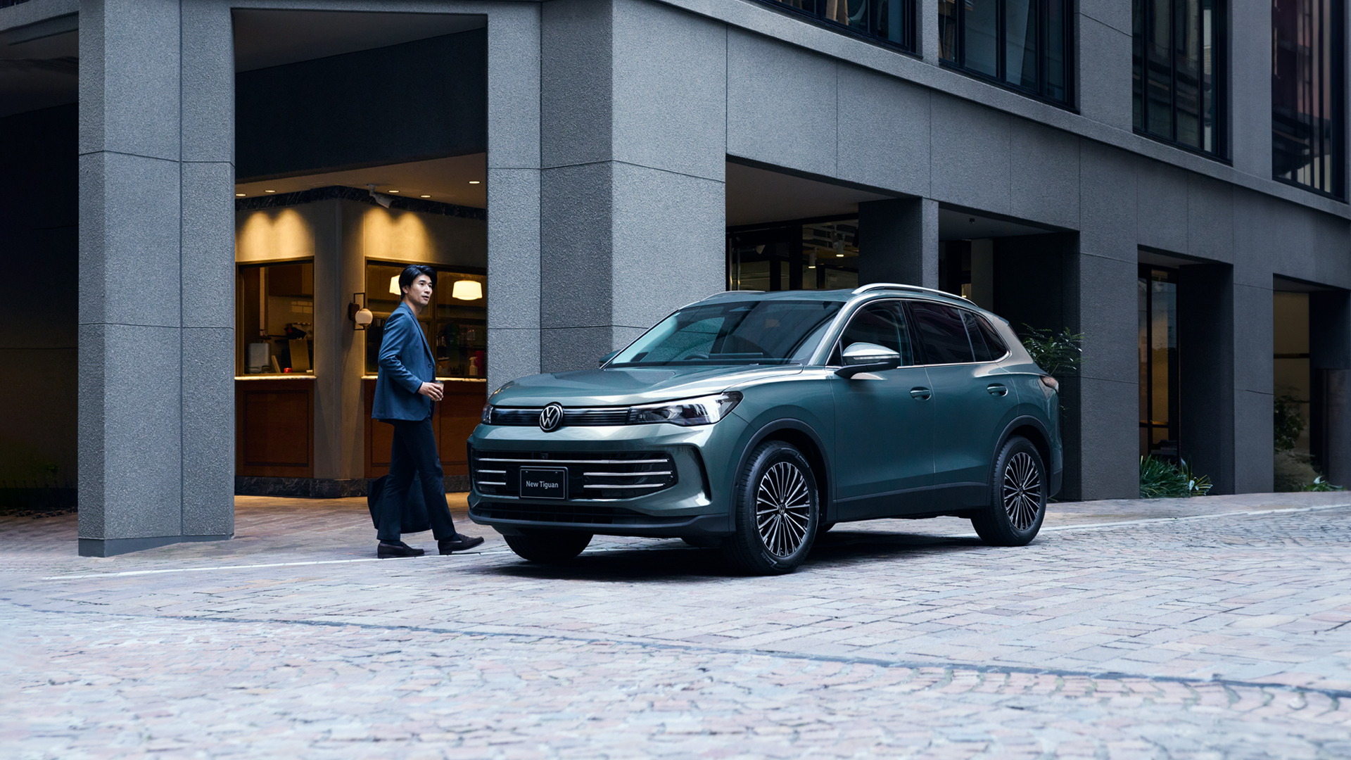 16_9_new-tiguan_kv-03.jpg
