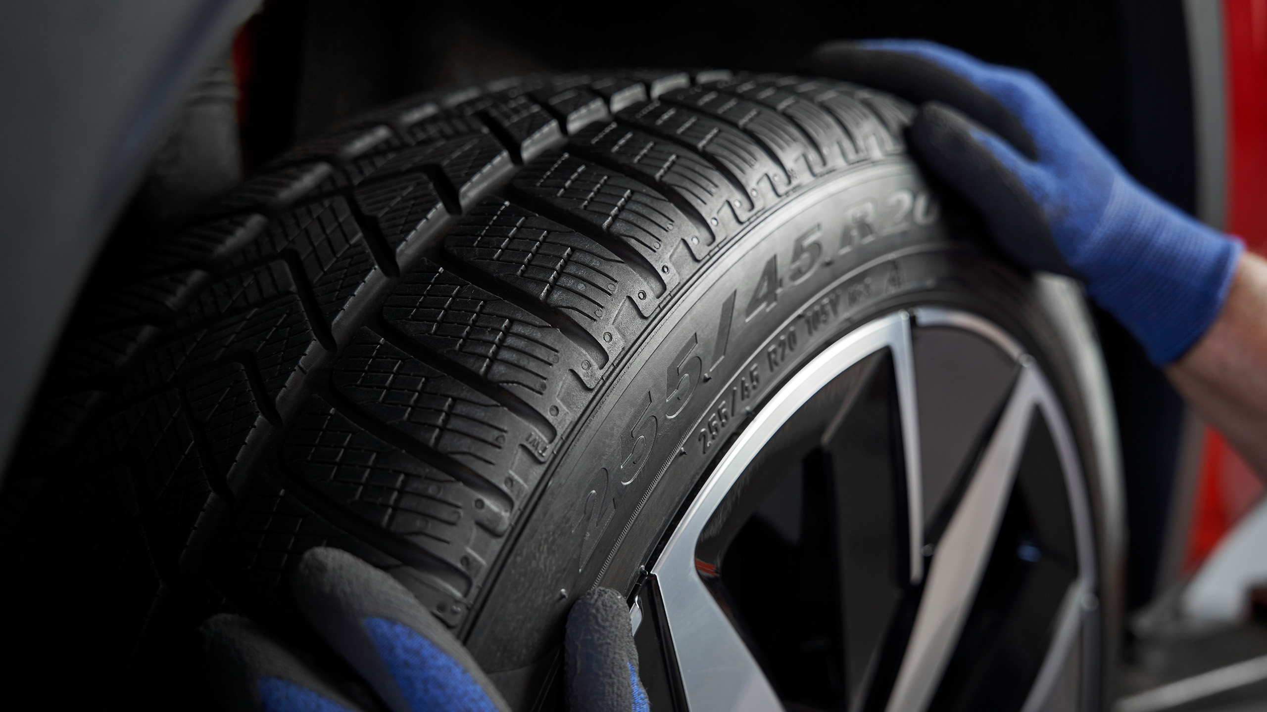フォルクスワーゲン スタッドレスタイヤ 4本セット 楽天市場】235／60R18（対応車種メーカーフォルクスワーゲン